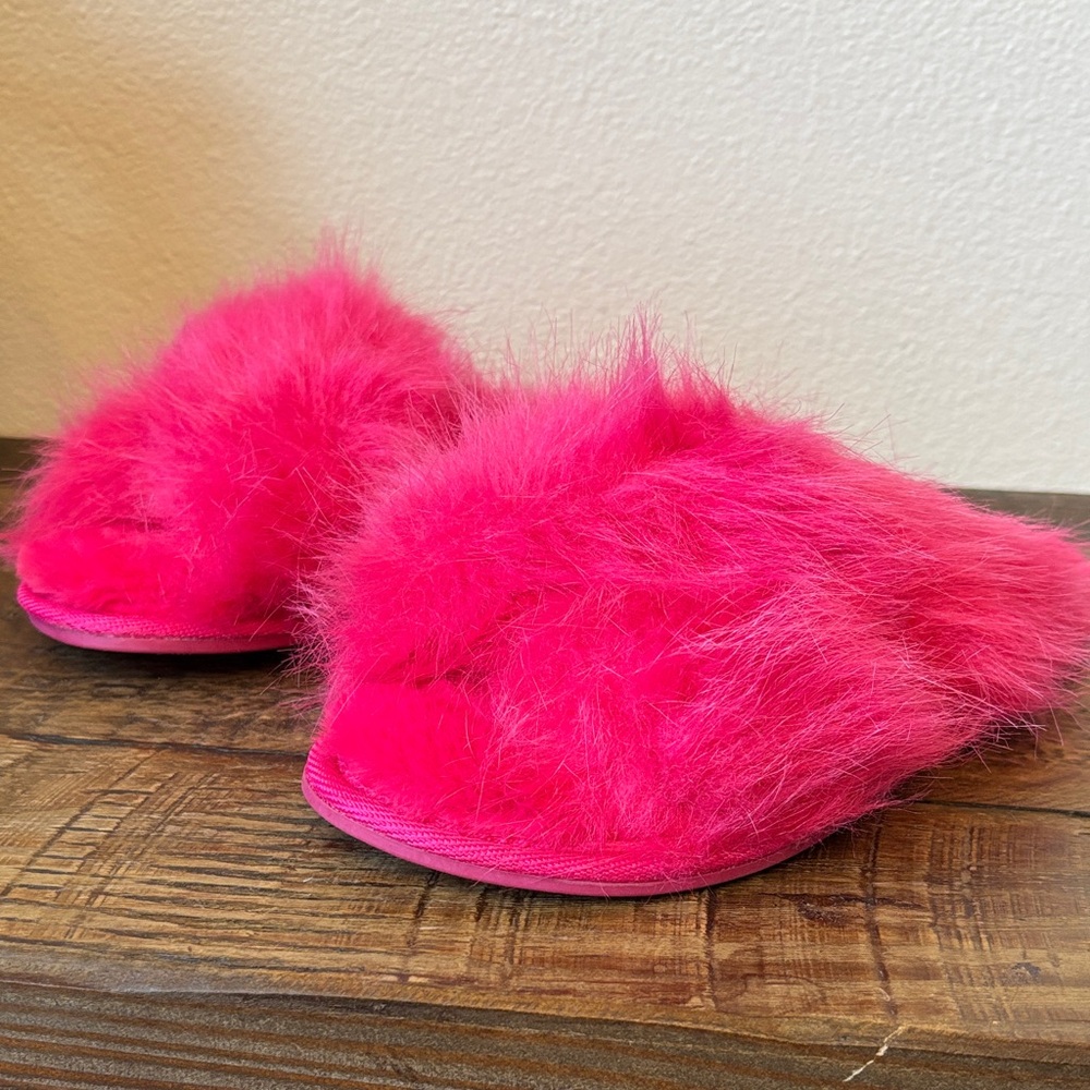 SAVAGE X FENTY Fluff’d Up Slippers - Small